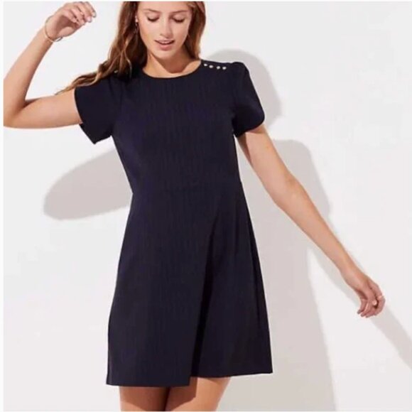 LOFT Dresses & Skirts - LOFT Navy Pinstripe Sleeve Dress Size 8 EUC